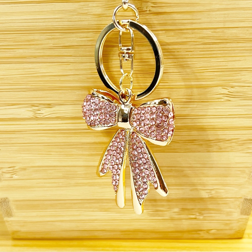 Glamorous Rhinestone Bow Keychain | Elegant Bling Accessory - Picture 8 of 8